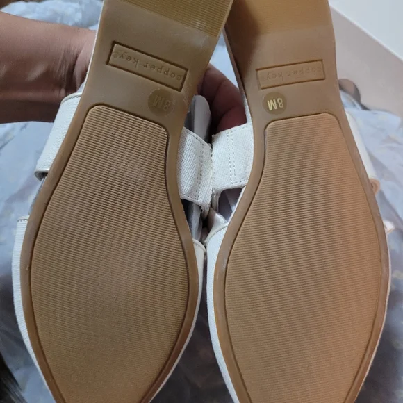 Copper Key Cream Bow Mules With Box - Picture 4 of 7